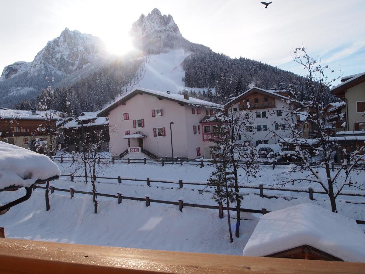 Ciasa Giorgina Pozza di Fassa Exterior foto
